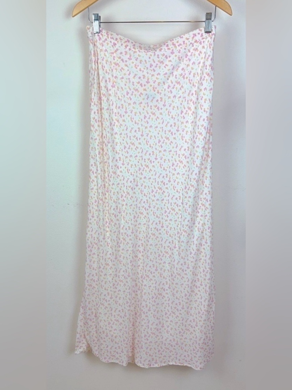 Charlie Holiday White Floral Maxi Skirt